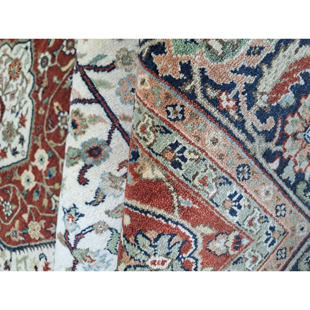 Antique Heriz Rug. 100% Wool. New Hand-knotted Carpet. 18th-Century Heriz Style. Handcrafted Oriental Decor Antique Heriz Rug. 100% Wool. New Hand-knotted Carpet. 18th-Century Heriz Style. Handcrafted Oriental Decor