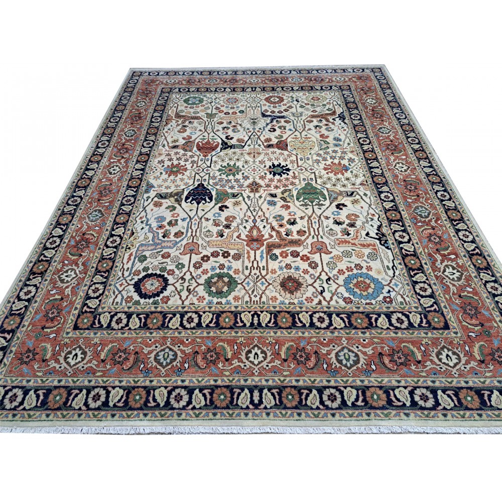 Antique Heriz Inpired Hand-knotted New Rug. 100% Wool. 18th-Century Heriz Style Carpet. Antique Heriz Inpired Hand-knotted New Rug. 100% Wool. 18th-Century Heriz Style Carpet.