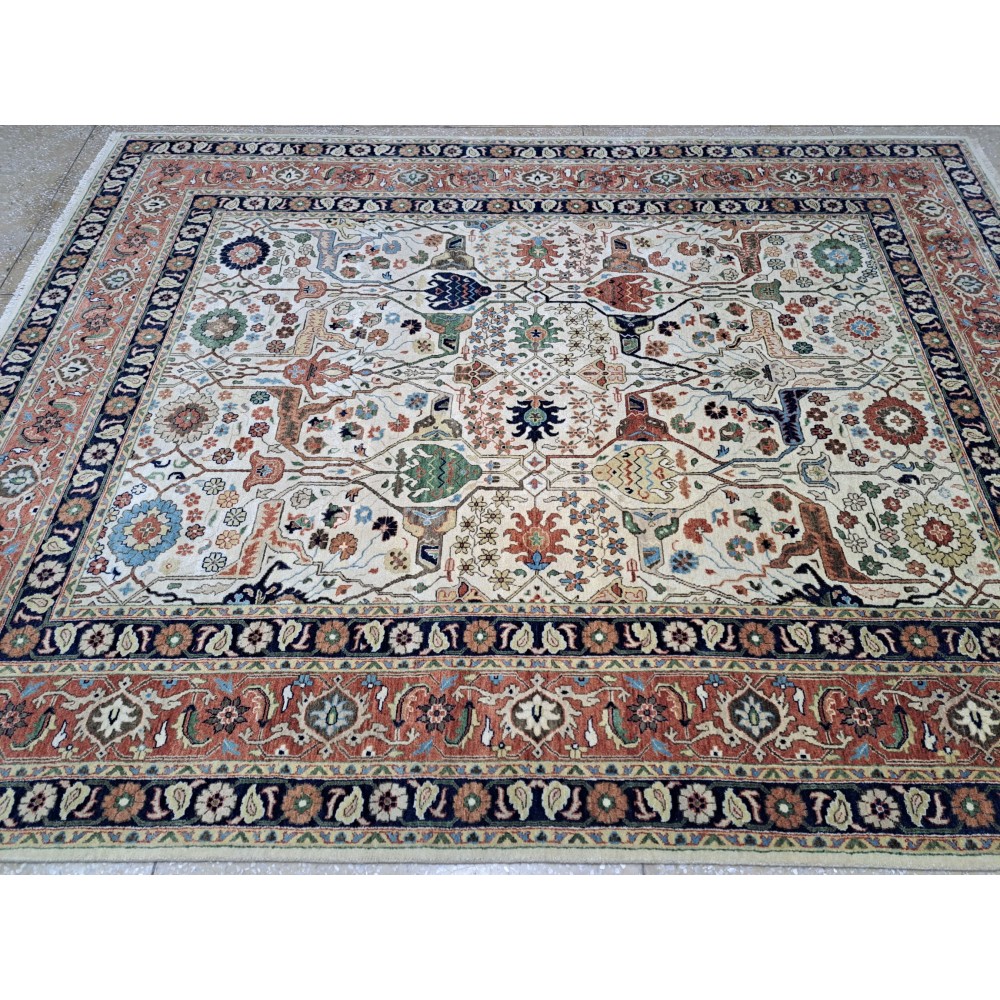 Antique Heriz Inpired Hand-knotted New Rug. 100% Wool. 18th-Century Heriz Style Carpet. Antique Heriz Inpired Hand-knotted New Rug. 100% Wool. 18th-Century Heriz Style Carpet.