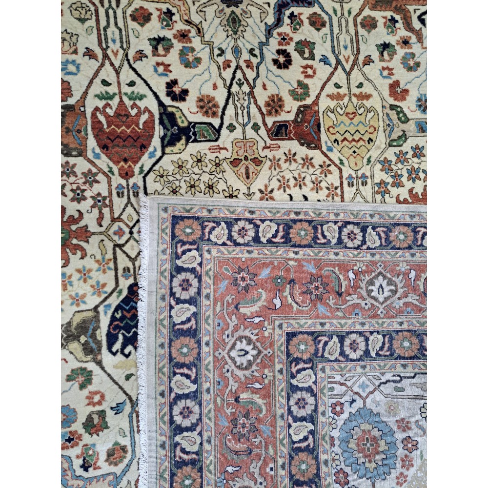 Antique Heriz Inpired Hand-knotted New Rug. 100% Wool. 18th-Century Heriz Style Carpet. Antique Heriz Inpired Hand-knotted New Rug. 100% Wool. 18th-Century Heriz Style Carpet.