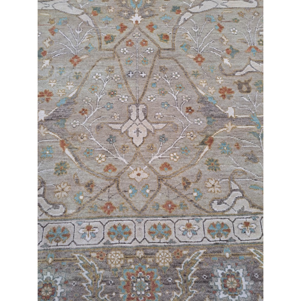 Antique Heriz Inspired Handcrafted Rug. Antique Heriz Look. 100% Wool. Brand New Handmade Carpet Antique Heriz Inspired Handcrafted Rug. Antique Heriz Look. 100% Wool. Brand New Handmade Carpet