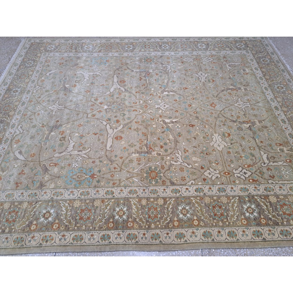 Antique Heriz Inspired Handcrafted Rug. Antique Heriz Look. 100% Wool. Brand New Handmade Carpet Antique Heriz Inspired Handcrafted Rug. Antique Heriz Look. 100% Wool. Brand New Handmade Carpet
