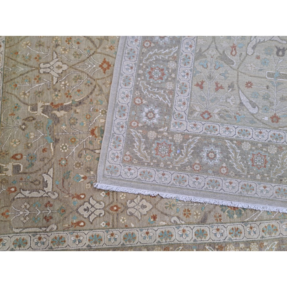 Antique Heriz Inspired Handcrafted Rug. Antique Heriz Look. 100% Wool. Brand New Handmade Carpet Antique Heriz Inspired Handcrafted Rug. Antique Heriz Look. 100% Wool. Brand New Handmade Carpet