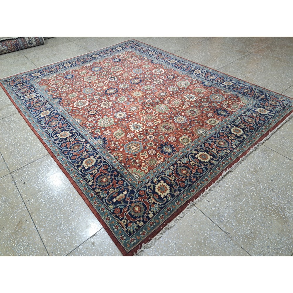 New Hand-Knotted Rug with Antique Heriz Design. Luxury Handmade Carpet New Hand-Knotted Rug with Antique Heriz Design. Luxury Handmade Carpet