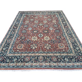 Antique Heriz Rug. 100% Wool. New Hand-knotted Carpet. 18th-Century Heriz Style. Handcrafted Oriental Decor