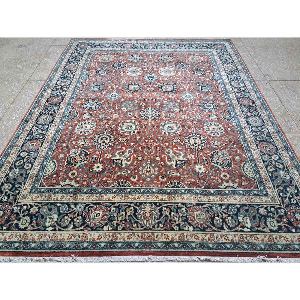Antique Heriz Rug. 100% Wool. New Hand-knotted Carpet. 18th-Century Heriz Style. Handcrafted Oriental Decor Antique Heriz Rug. 100% Wool. New Hand-knotted Carpet. 18th-Century Heriz Style. Handcrafted Oriental Decor