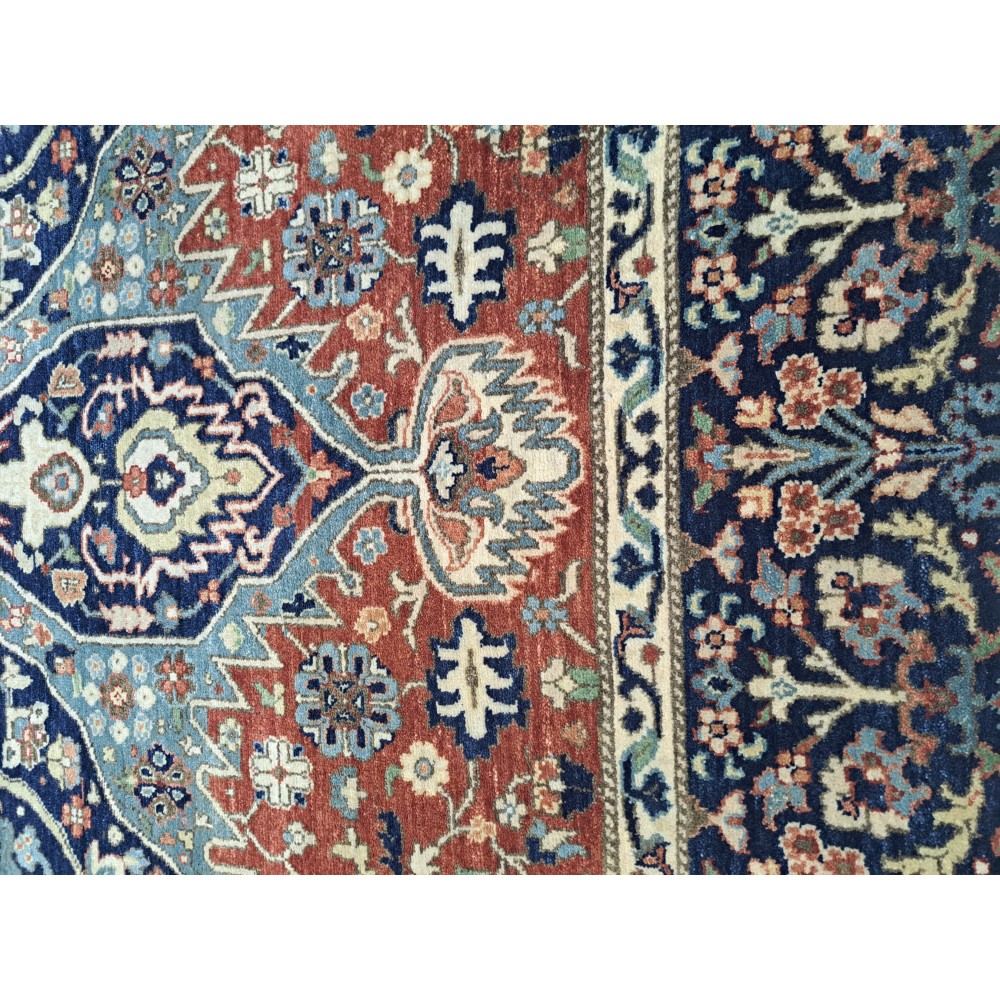 Antique Heriz Inpired Hand-knotted New Rug. 100% Wool. 18th-Century Heriz Style Carpet. Antique Heriz Inpired Hand-knotted New Rug. 100% Wool. 18th-Century Heriz Style Carpet.
