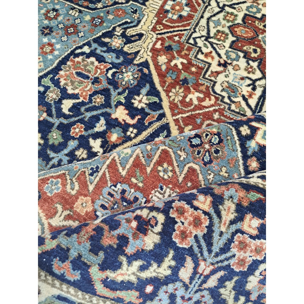 Antique Heriz Inpired Hand-knotted New Rug. 100% Wool. 18th-Century Heriz Style Carpet. Antique Heriz Inpired Hand-knotted New Rug. 100% Wool. 18th-Century Heriz Style Carpet.