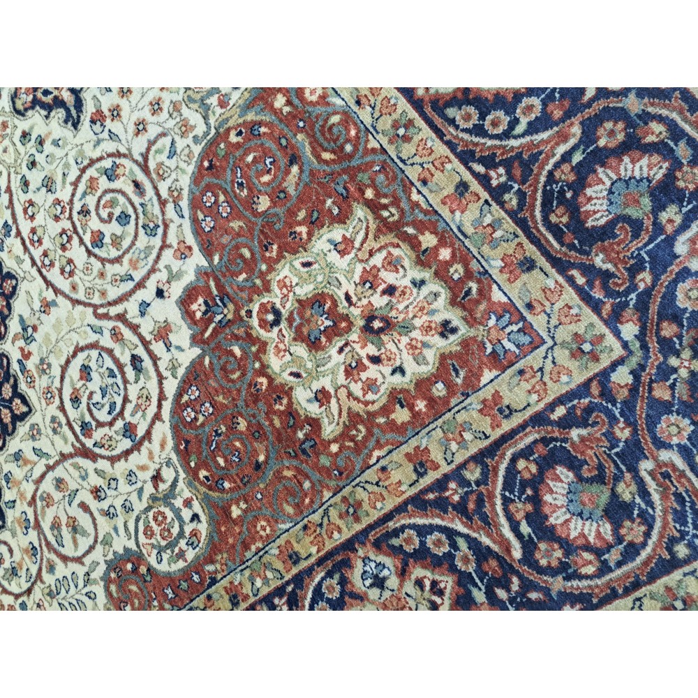 Heriz Inspired Handmade Wool Rug. Traditional Heriz Design Carpet. Antique Style Area Carpet. 100% Wool Heriz Inspired Handmade Wool Rug. Traditional Heriz Design Carpet. Antique Style Area Carpet. 100% Wool