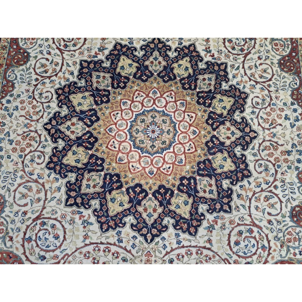 Heriz Inspired Handmade Wool Rug. Traditional Heriz Design Carpet. Antique Style Area Carpet. 100% Wool Heriz Inspired Handmade Wool Rug. Traditional Heriz Design Carpet. Antique Style Area Carpet. 100% Wool
