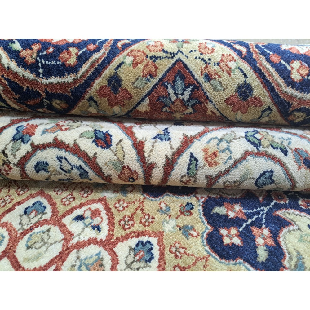 Heriz Inspired Handmade Wool Rug. Traditional Heriz Design Carpet. Antique Style Area Carpet. 100% Wool Heriz Inspired Handmade Wool Rug. Traditional Heriz Design Carpet. Antique Style Area Carpet. 100% Wool
