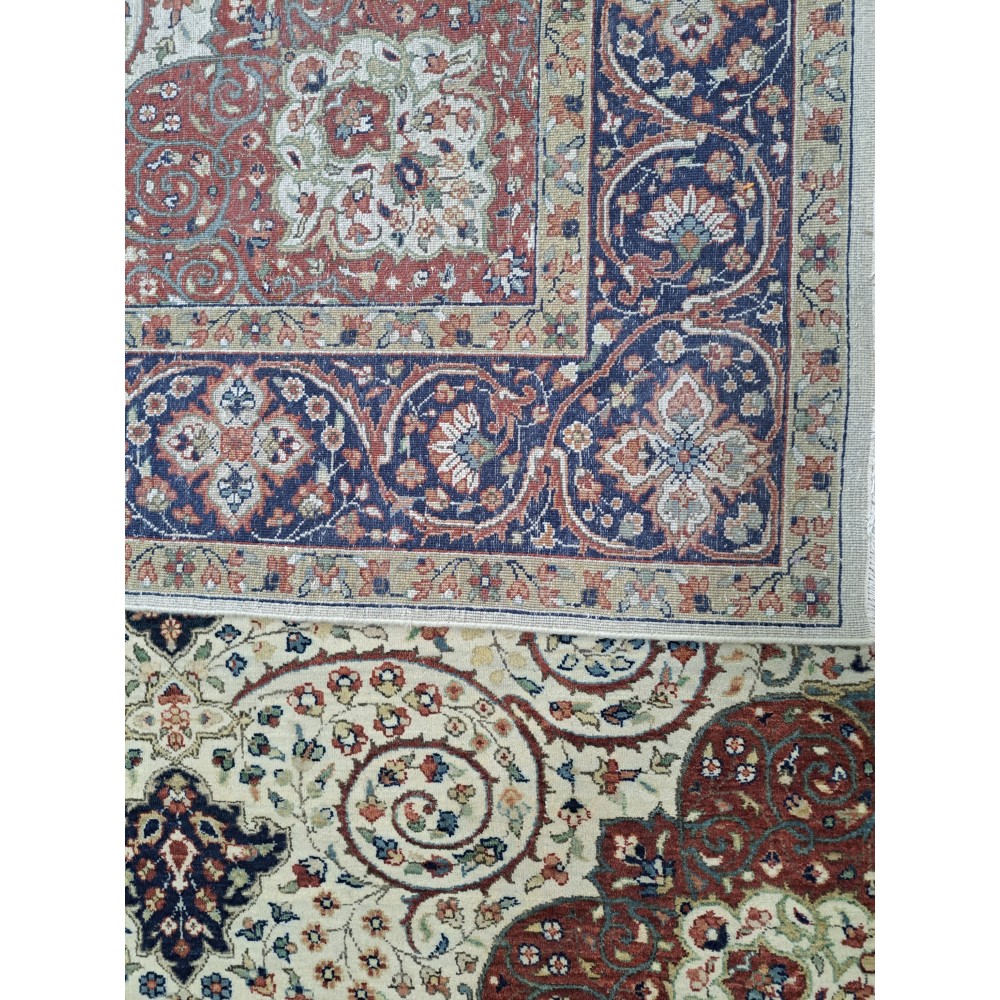 Heriz Inspired Handmade Wool Rug. Traditional Heriz Design Carpet. Antique Style Area Carpet. 100% Wool Heriz Inspired Handmade Wool Rug. Traditional Heriz Design Carpet. Antique Style Area Carpet. 100% Wool
