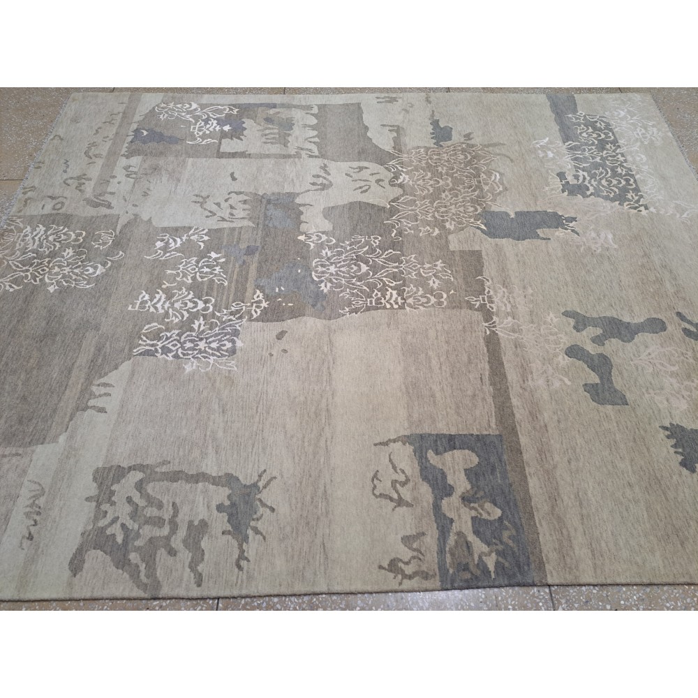 Hand-Knotted Nepalese Rug. 100% Wool. Brand New Carpet. Custom Options Available Hand-Knotted Nepalese Rug. 100% Wool. Brand New Carpet. Custom Options Available