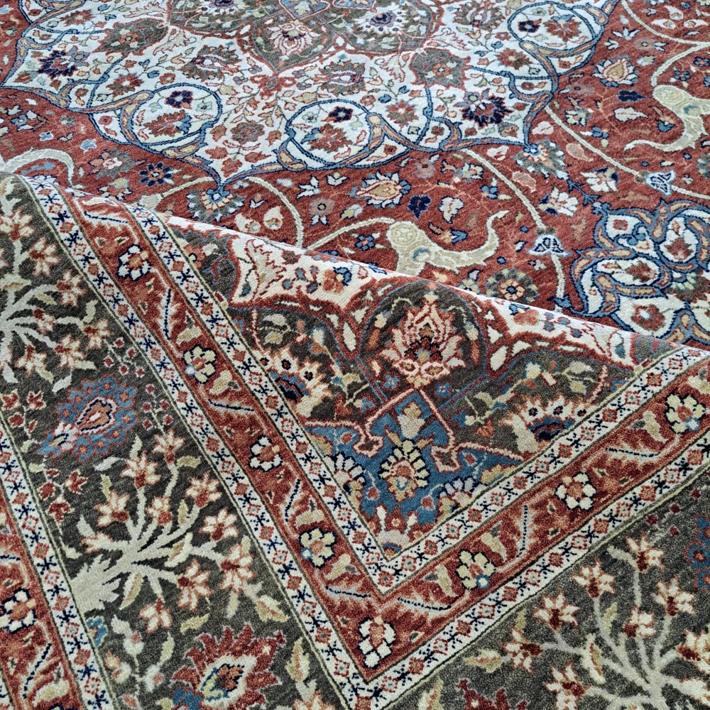 18th-century Heriz Design Area Rug. All Wool. Handmade Antique Style Carpet. Living Room Decor 18th-century Heriz Design Area Rug. All Wool. Handmade Antique Style Carpet. Living Room Decor