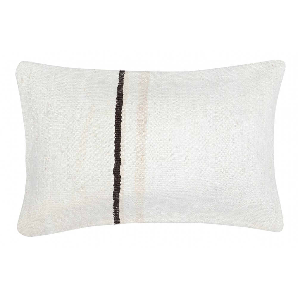 SET OF 2 - Hand-Woven Kilim Cushion Covers. Vintage Hemp Throw Pillow Covers. Turkish Accent Pillows. A pair of Lace Pillow Covers SET OF 2 - Hand-Woven Kilim Cushion Covers. Vintage Hemp Throw Pillow Covers. Turkish Accent Pillows. A pair of Lace Pillow Covers