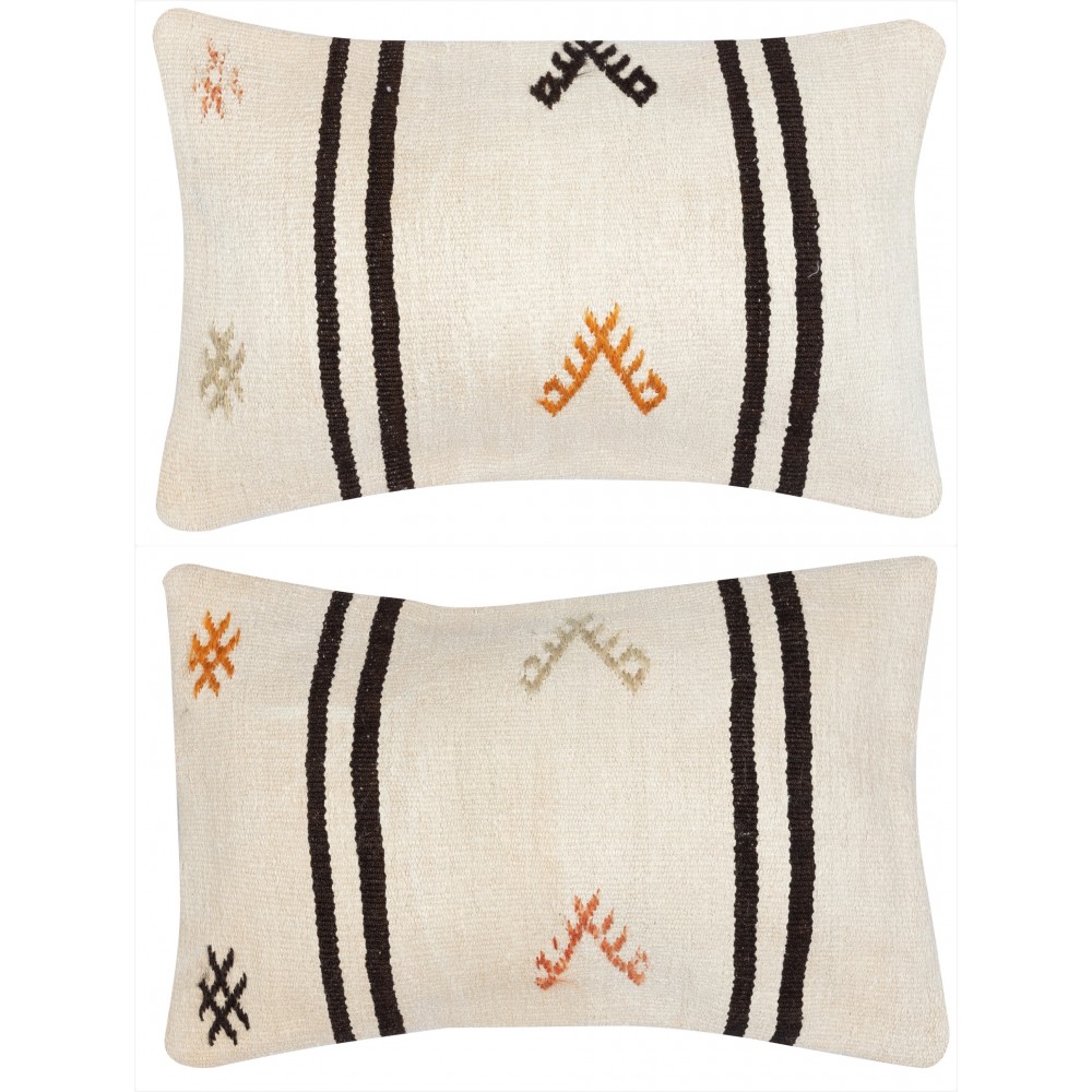 SET OF 2 - Vintage Kilim Cushion Covers. Hand-woven Hemp Throw Pillows. Turkish Accent Pillows. A pair of Lace Pillow Covers SET OF 2 - Vintage Kilim Cushion Covers. Hand-woven Hemp Throw Pillows. Turkish Accent Pillows. A pair of Lace Pillow Covers