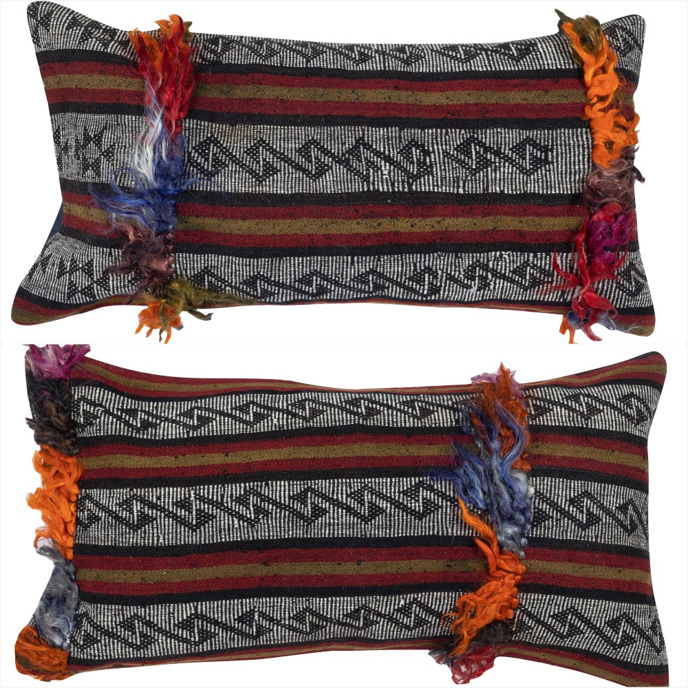 SET OF 2 - Hand-Woven Kilim Cushion Covers. Vintage Throw Pillows. Turkish Accent Pillows. A pair of Lace Pillow Covers SET OF 2 - Hand-Woven Kilim Cushion Covers. Vintage Throw Pillows. Turkish Accent Pillows. A pair of Lace Pillow Covers