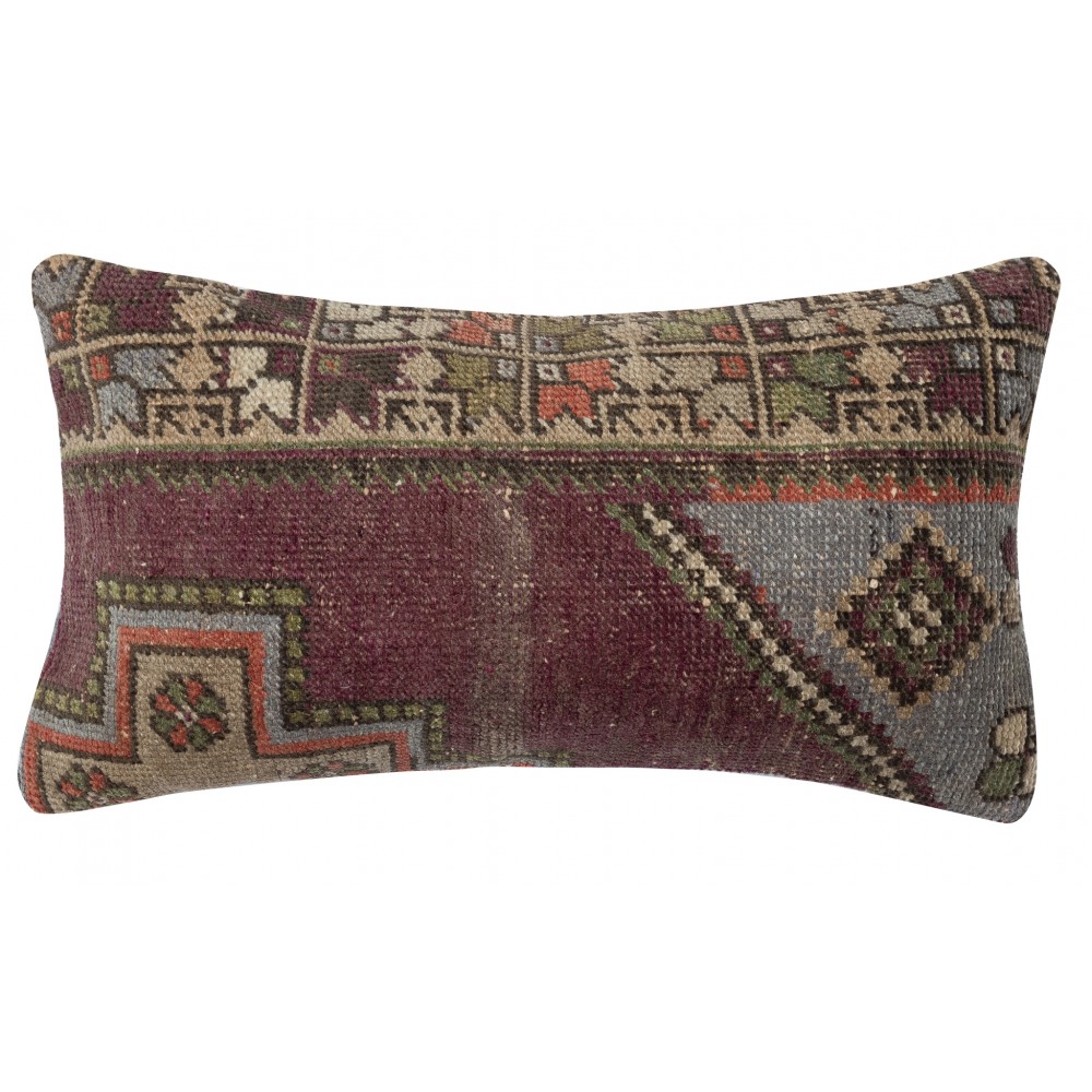 SET OF 2 - Handmade Rug Cushion Covers. Vintage Throw Pillow. Turkish Accent Pillow. A pair of Lace Pillow Covers SET OF 2 - Handmade Rug Cushion Covers. Vintage Throw Pillow. Turkish Accent Pillow. A pair of Lace Pillow Covers