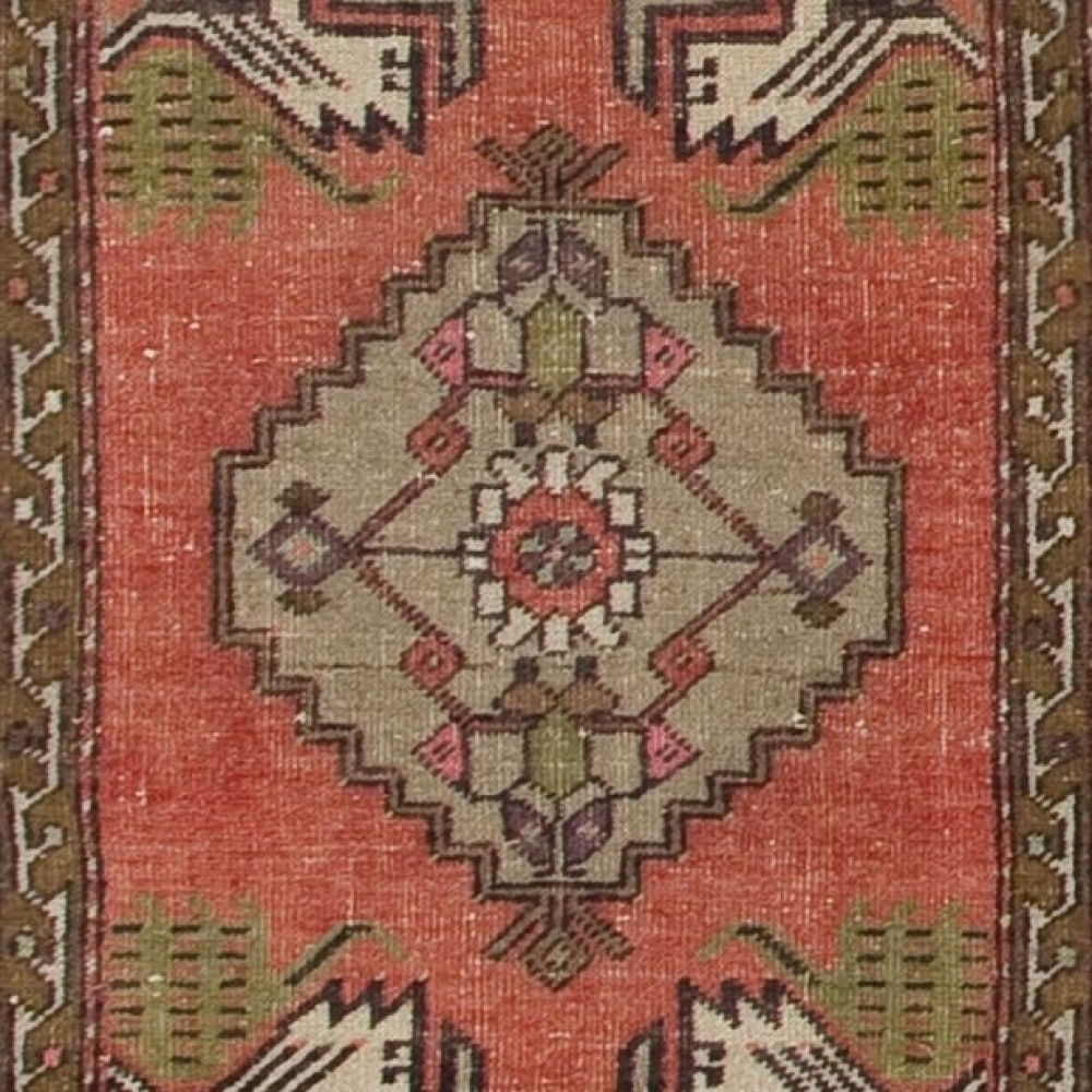 Vintage Small Rug. Turkish Seat Cover. Hand-knotted Door Mat. Entryway Rug. Kitchen Mat