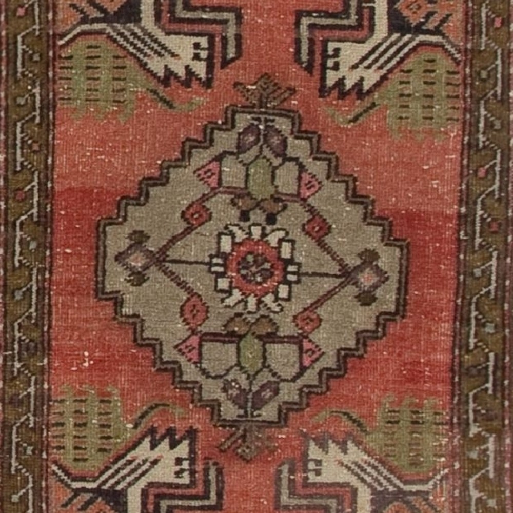 Vintage Small Rug. Handmade Door Mat. Turkish Seat Cover. Entryway Mat. Kitchen Rug Vintage Small Rug. Handmade Door Mat. Turkish Seat Cover. Entryway Mat. Kitchen Rug