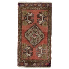 Vintage Small Rug. Handmade Door Mat. Turkish Seat Cover. Entryway Mat. Kitchen Rug