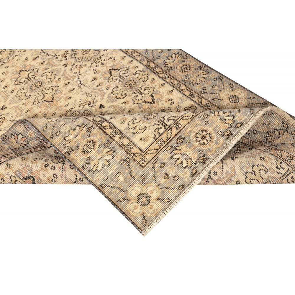 Vintage Floral Design Wool Accent Rug. Beige Handmade Turkish Small Rug for Country Style Decoration