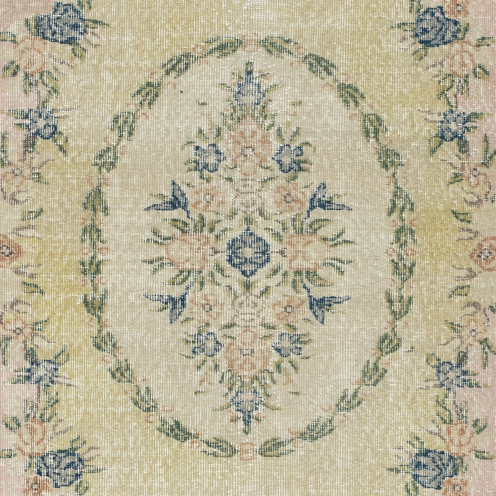 Vintage Turkish Accent Rug. Hand-Knotted Floral Patterned Small Rug for Country Farmhouse Decoration Vintage Turkish Accent Rug. Hand-Knotted Floral Patterned Small Rug for Country Farmhouse Decoration