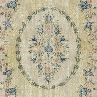 Vintage Turkish Accent Rug. Hand-Knotted Floral Patterned Small Rug for Country Farmhouse Decoration