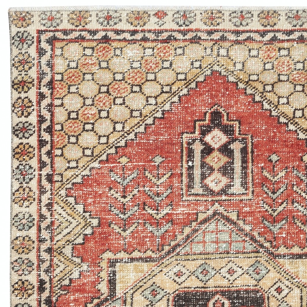 Vintage Turkish Accent Rug. Hand-Knotted in Turkey. Beige and Red Colors