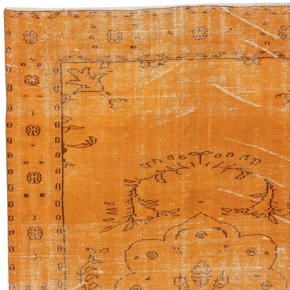 Modern Orange Turkish Rug for Bedroom. Vintage Handmade Wool Area Rug for Living Room Modern Orange Turkish Rug for Bedroom. Vintage Handmade Wool Area Rug for Living Room