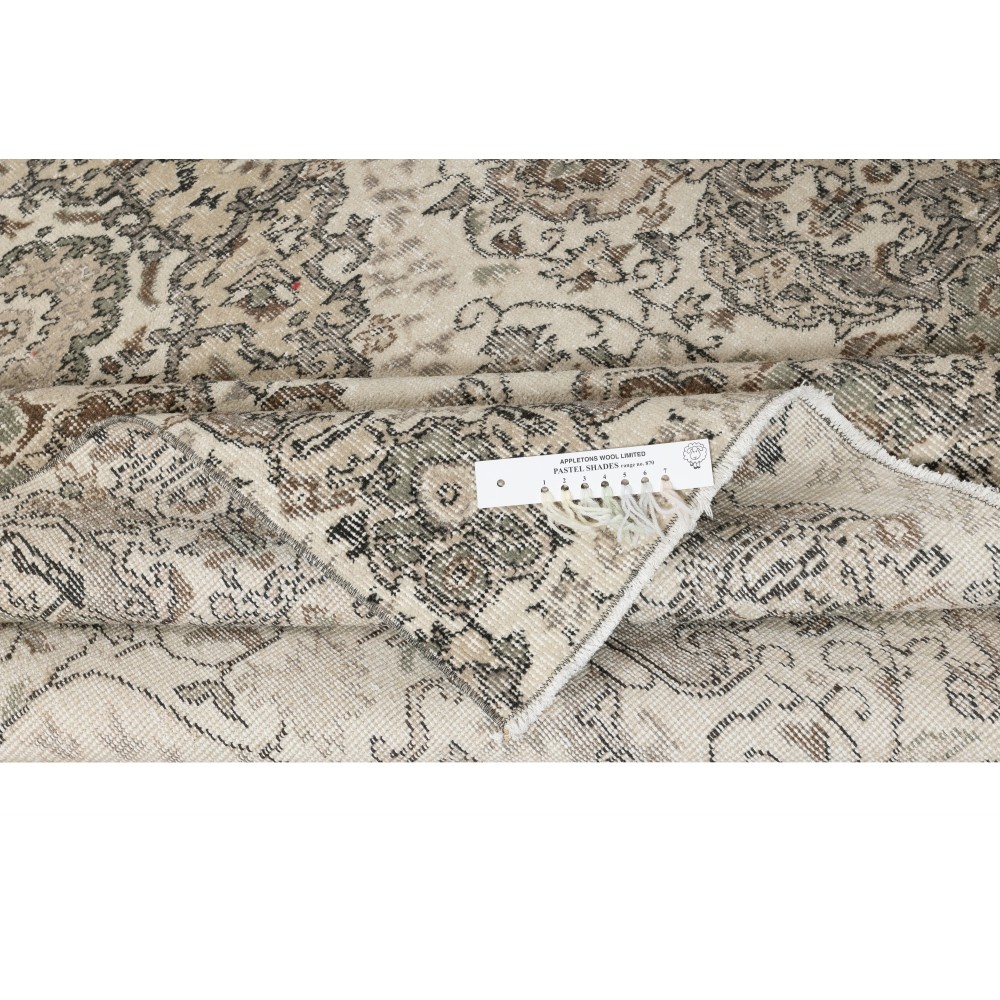 Hand-Knotted Turkish Wool Rug. Vintage Area Carpet with Medallion Design Hand-Knotted Turkish Wool Rug. Vintage Area Carpet with Medallion Design