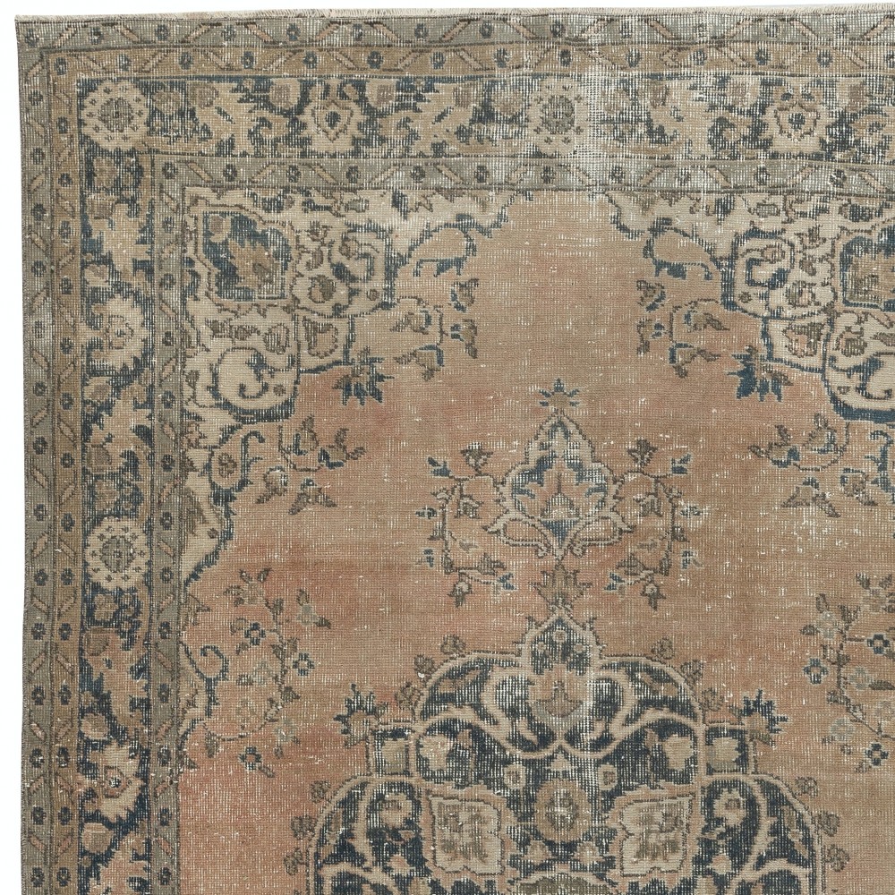 Vintage Handmade Turkish Wool Area Rug with Medallion Design for Living Room