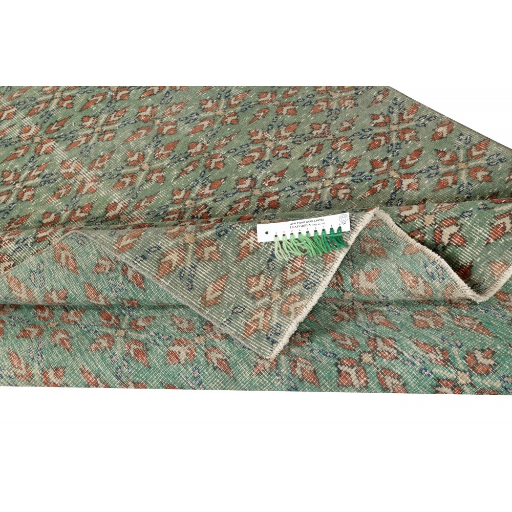 Vintage Floral Design Area Rug in Green Color, Hand-knotted in Turkey