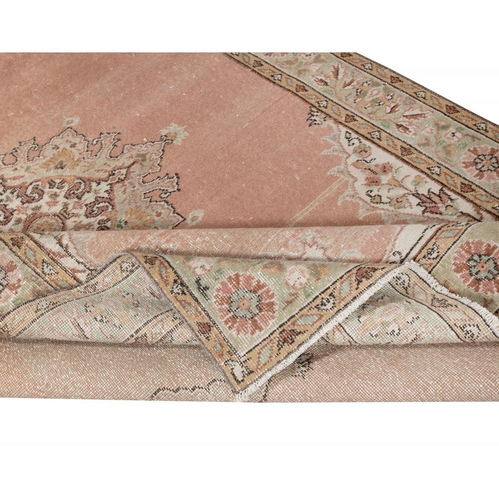 Farmhouse Style Vintage Turkish Rug. One-of-a-kind Handmade Wool Area Carpet for Country Homes Farmhouse Style Vintage Turkish Rug. One-of-a-kind Handmade Wool Area Carpet for Country Homes