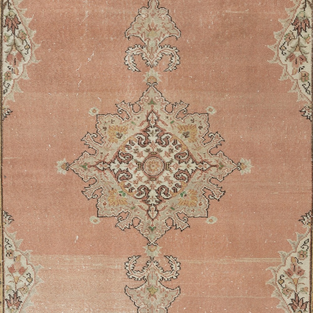 Farmhouse Style Vintage Turkish Rug. One-of-a-kind Handmade Wool Area Carpet for Country Homes Farmhouse Style Vintage Turkish Rug. One-of-a-kind Handmade Wool Area Carpet for Country Homes