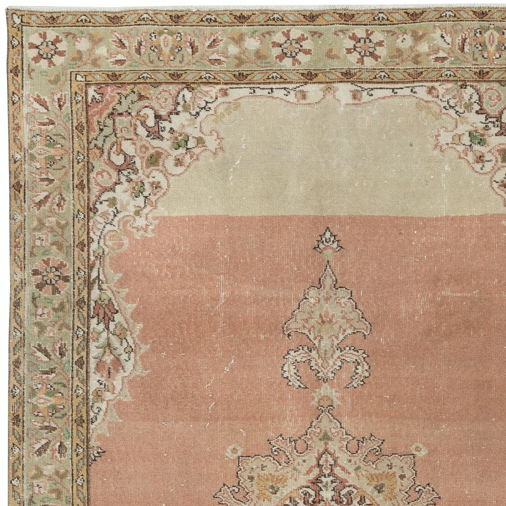 Farmhouse Style Vintage Turkish Rug. One-of-a-kind Handmade Wool Area Carpet for Country Homes Farmhouse Style Vintage Turkish Rug. One-of-a-kind Handmade Wool Area Carpet for Country Homes