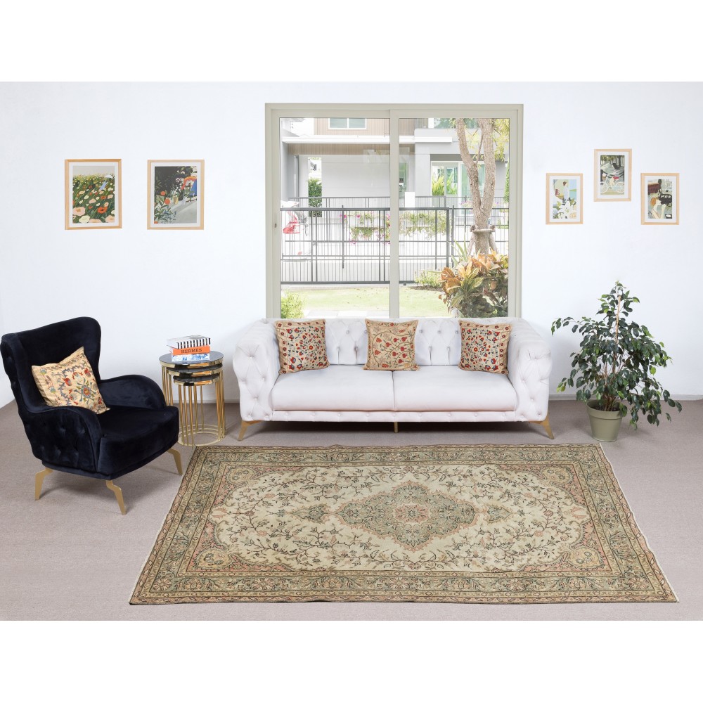 Handmade Vintage Turkish Area Rug. Medallion Design Beige Carpet for Rustic or Country Style Home Handmade Vintage Turkish Area Rug. Medallion Design Beige Carpet for Rustic or Country Style Home