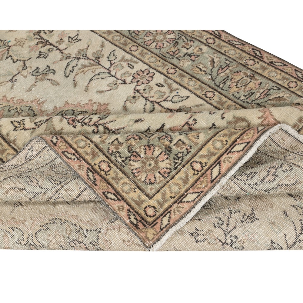 Handmade Vintage Turkish Area Rug. Medallion Design Beige Carpet for Rustic or Country Style Home Handmade Vintage Turkish Area Rug. Medallion Design Beige Carpet for Rustic or Country Style Home