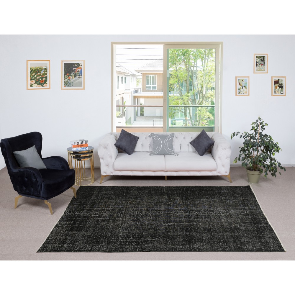 Modern Black Turkish Rug for Bedroom. Vintage Handmade Wool Area Rug for Living Room Modern Black Turkish Rug for Bedroom. Vintage Handmade Wool Area Rug for Living Room