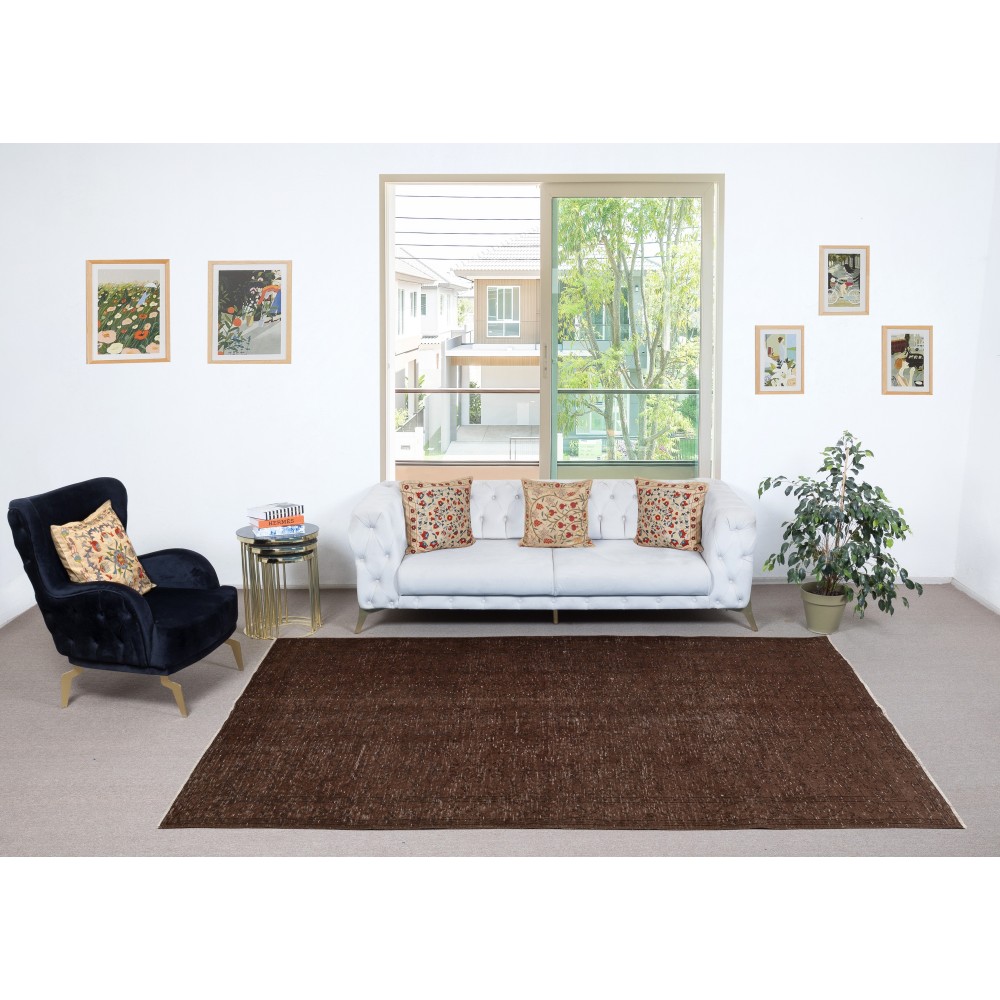 Modern Brown Turkish Rug for Bedroom. Vintage Handmade Wool Area Rug for Living Room Modern Brown Turkish Rug for Bedroom. Vintage Handmade Wool Area Rug for Living Room