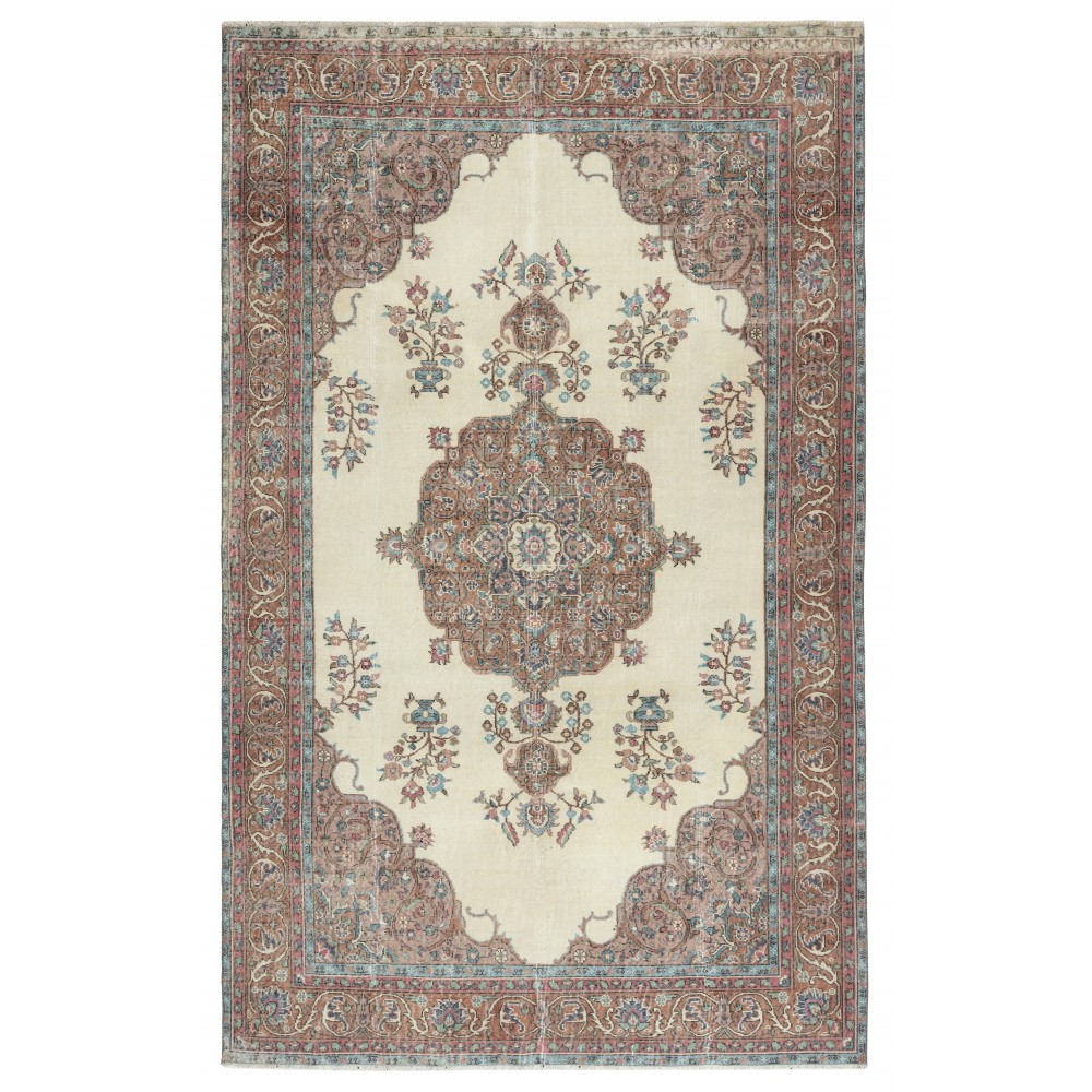 Rustic Vintage Wool Rug. Handknotted Turkish Carpet for Farmhouse and Cottage Decor Rustic Vintage Wool Rug. Handknotted Turkish Carpet for Farmhouse and Cottage Decor