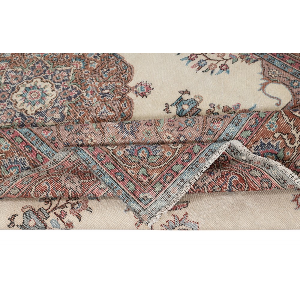 Rustic Vintage Wool Rug. Handknotted Turkish Carpet for Farmhouse and Cottage Decor Rustic Vintage Wool Rug. Handknotted Turkish Carpet for Farmhouse and Cottage Decor