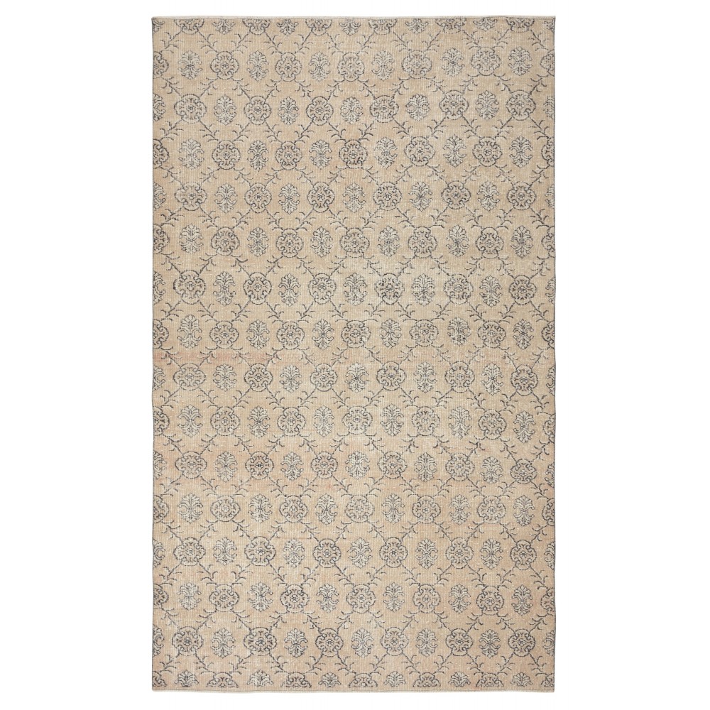 Vintage Turkish Handknotted Wool Rug. Floral Patterned Area Carpet for Cozy Farmhouse Interiors Vintage Turkish Handknotted Wool Rug. Floral Patterned Area Carpet for Cozy Farmhouse Interiors