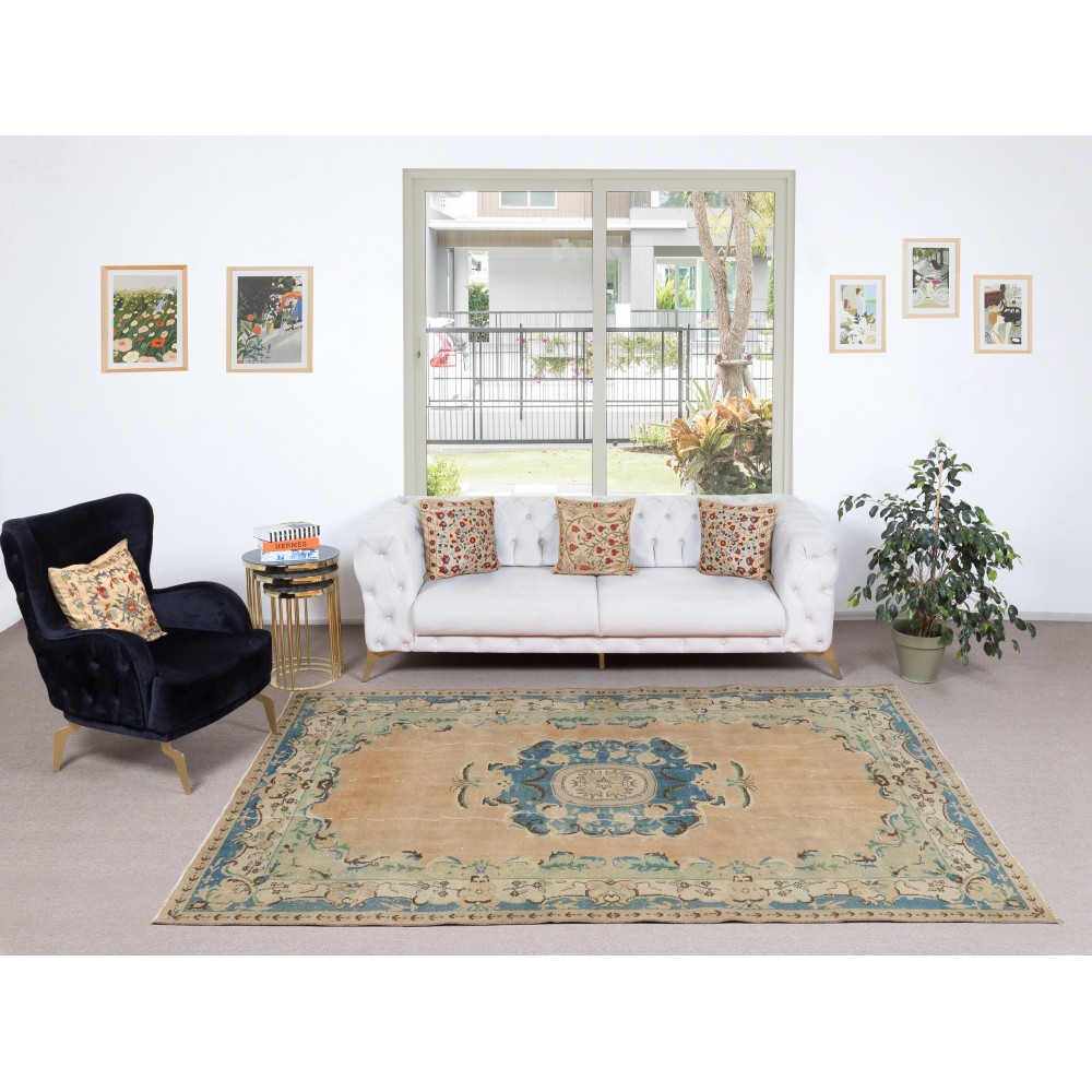 Rustic Vintage Wool Rug. Handknotted Turkish Carpet for Farmhouse and Cottage Decor Rustic Vintage Wool Rug. Handknotted Turkish Carpet for Farmhouse and Cottage Decor