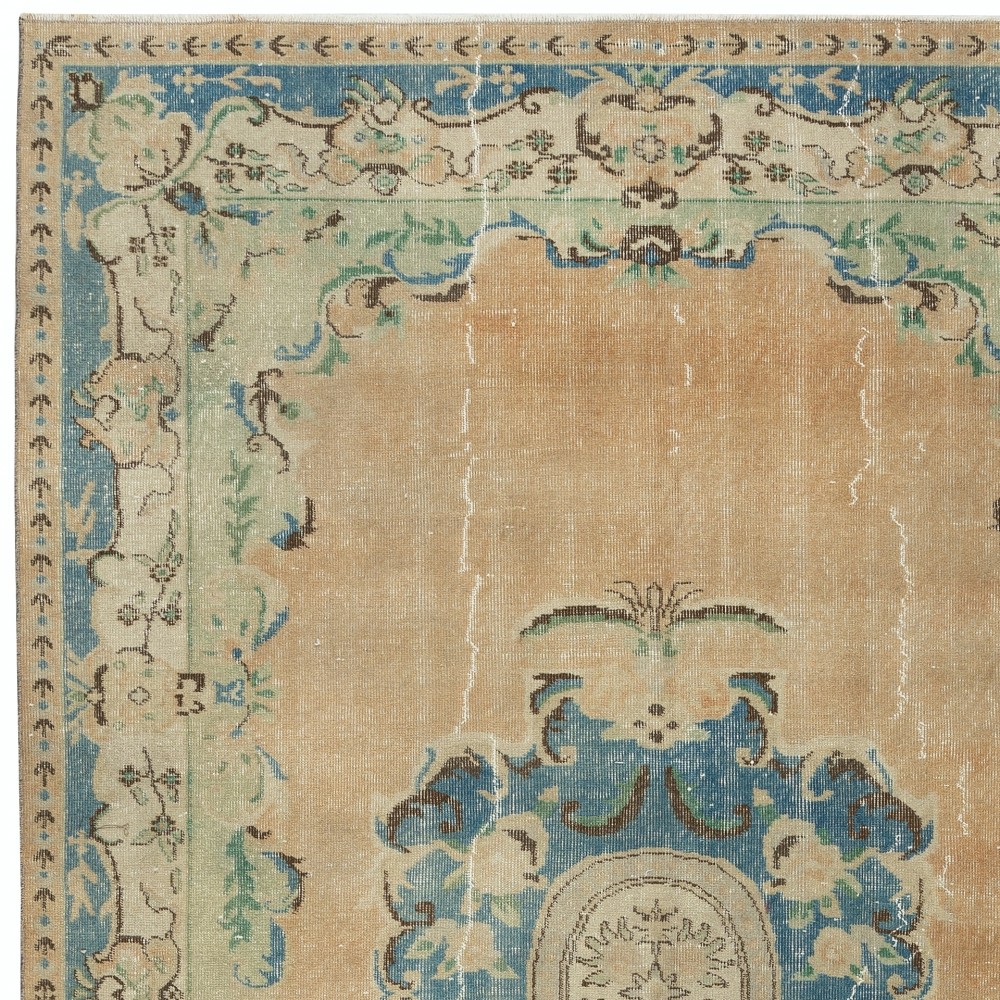 Rustic Vintage Wool Rug. Handknotted Turkish Carpet for Farmhouse and Cottage Decor Rustic Vintage Wool Rug. Handknotted Turkish Carpet for Farmhouse and Cottage Decor