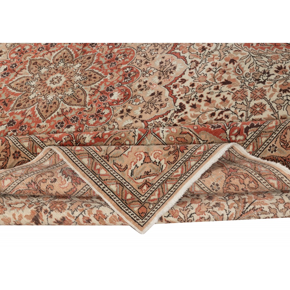 Traditional Hand-Knotted Turkish Wool Area Rug with Classic Medallion Design