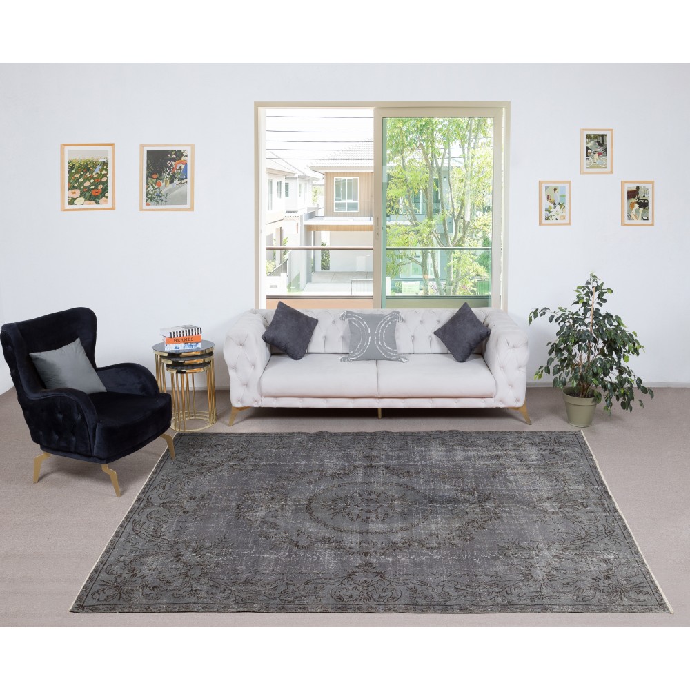 Gray Vintage Wool Area Rug. Modern Hand-knotted Carpet Gray Vintage Wool Area Rug. Modern Hand-knotted Carpet