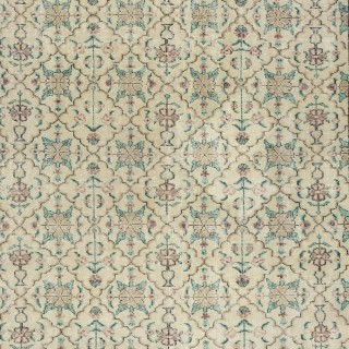 Vintage Floral Design Wool Rug. Beige Handmade Turkish Area Rug for Farmhouse Decor