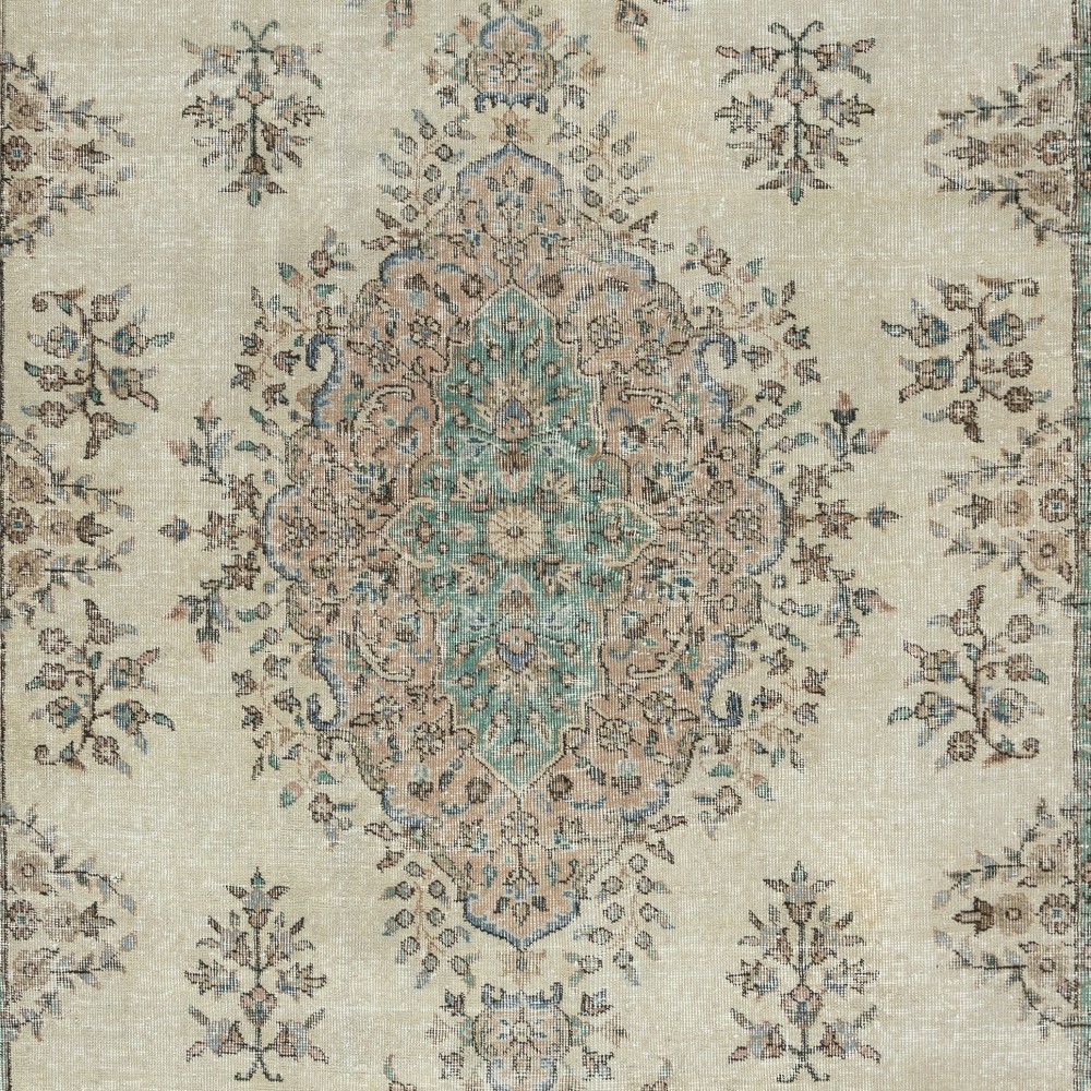 Vintage Floral Wool Rug | Beige Turkish Carpet for Country Style Decoration Vintage Floral Wool Rug | Beige Turkish Carpet for Country Style Decoration