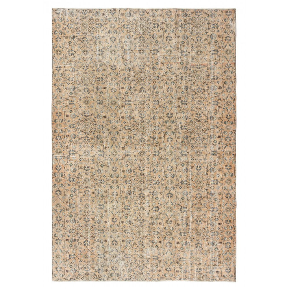 Vintage Turkish Handknotted Wool Rug. Floral Patterned Area Carpet for Cozy Farmhouse Interiors Vintage Turkish Handknotted Wool Rug. Floral Patterned Area Carpet for Cozy Farmhouse Interiors